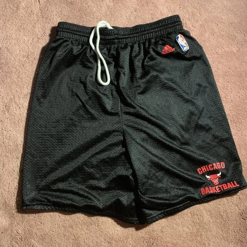 Vintage‎ NBA Adidas Chicago Bull Mesh Shorts